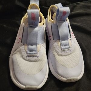 Girls Nike shoes